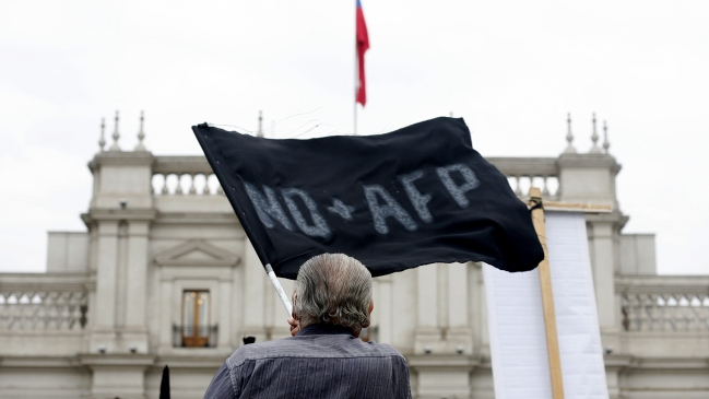 Gremios llaman a marcha contra las AFP