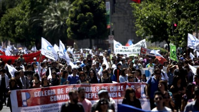 [Fotos] La marcha de los profesores en el marco del paro nacional de 48 ...
