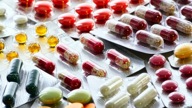 ¿Cómo hacen las farmacéuticas para ganar más que los bancos?