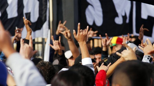 Hincha de Colo Colo es el primer condenado por amenazas contra la autoridad en Twitter