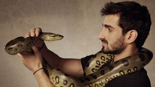 Joven será comido vivo por una anaconda para programa de televisión