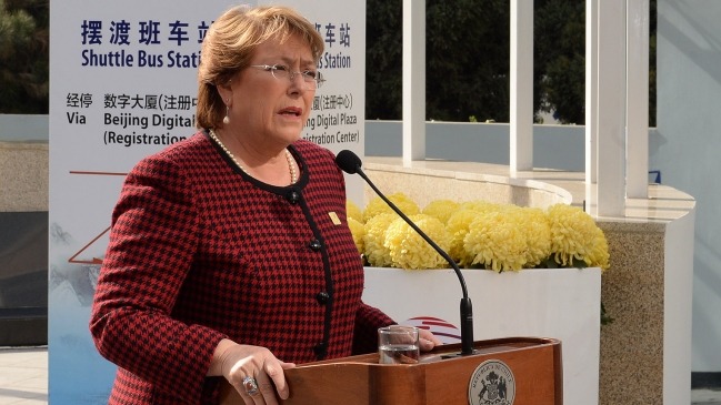 Presidenta Bachelet bajó el perfil a críticas de Pérez Yoma contra Eyzaguirre