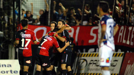 Newell's derrotó a San Lorenzo en el cierre de la fecha del fútbol argentino