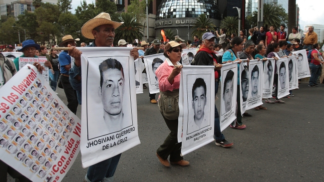 México: Restos analizados hasta ahora no corresponden a estudiantes desaparecidos