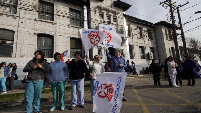 Trabajadores de la Salud iniciaron paro de 48 horas por demandas laborales