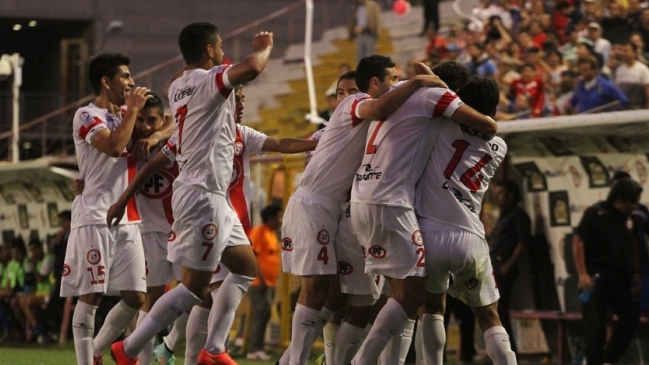 Unión San Felipe derribó a San Luis y le quitó su invicto en la Primera B