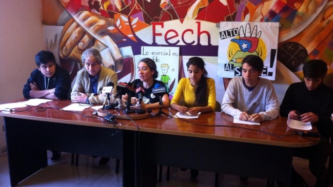 Dirigentes estudiantiles apoyaron llamado a no participar del Simce