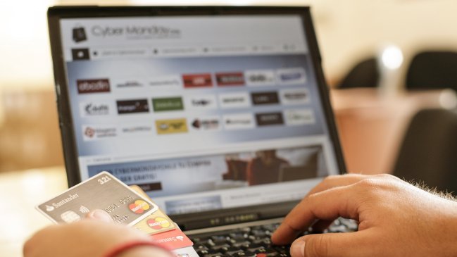 Consumidores evalúan demanda colectiva por Cyber Monday