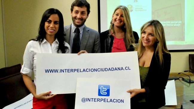 Interpelación: Sitio web y cuenta de Twitter reciben preguntas para Eyzaguirre