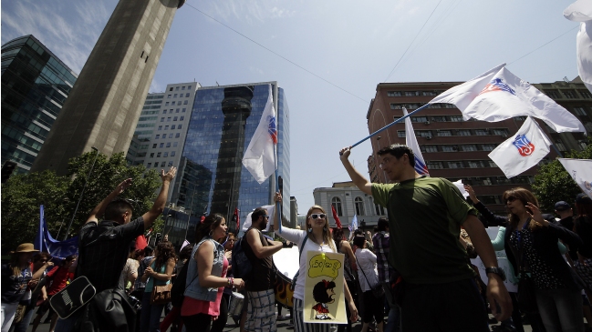 Profesores disidentes confirmaron nueva marcha para este viernes en Santiago