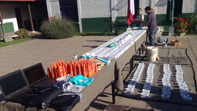 Carabineros recuperó 264 celulares tras robo a local de Pudahuel