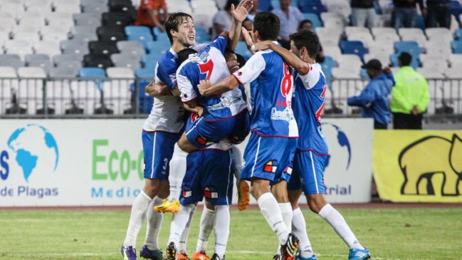 Antofagasta se quedó con el clásico ante Cobreloa en el inicio de la fecha 15