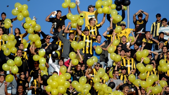 Justicia uruguaya investiga vínculos de políticos y clubes con barras bravas