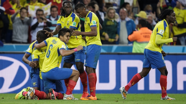 Técnico de Ecuador: Chile deja espacios y ese es su punto débil