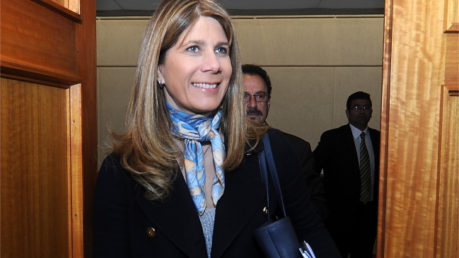 Ministra Rincón afirmó que se estudiará posibilidad de reajuste escalonado