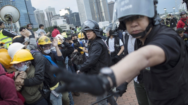 Al menos 40 personas fueron detenidas tras nuevas protestas en Hong Kong