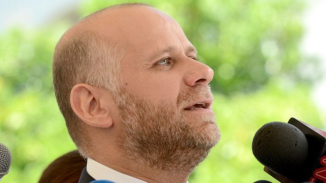 Gobierno acusa que la UDI cambió 