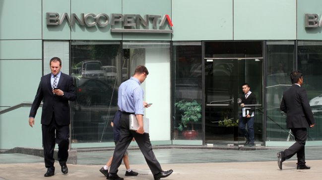 Lavín y Délano anunciaron su salida del directorio de cuatro empresas Penta