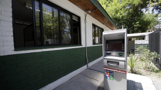 Diputado PPD: Monopolio de Redbanc y Transbank es el causante de todo