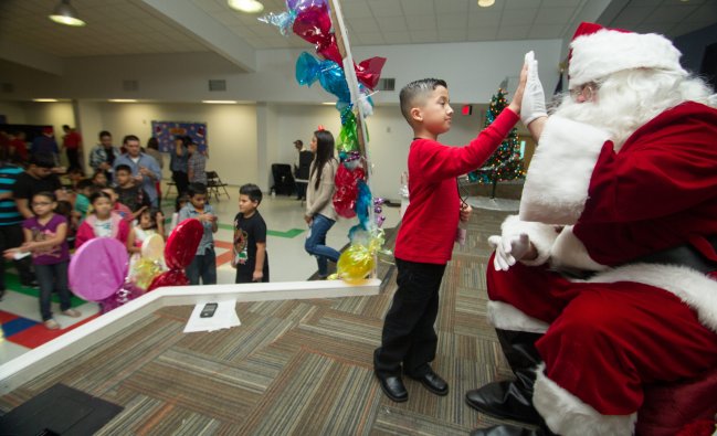 EEUU: Niños migrantes piden en Navidad el regreso de sus padres deportados