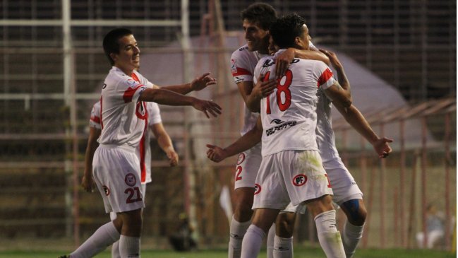 Unión San Felipe tomó el liderato de la Primera B tras superar a Santiago Morning