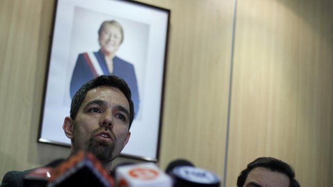 Subsecretario vinculó robos de cajeros con indultos de Piñera