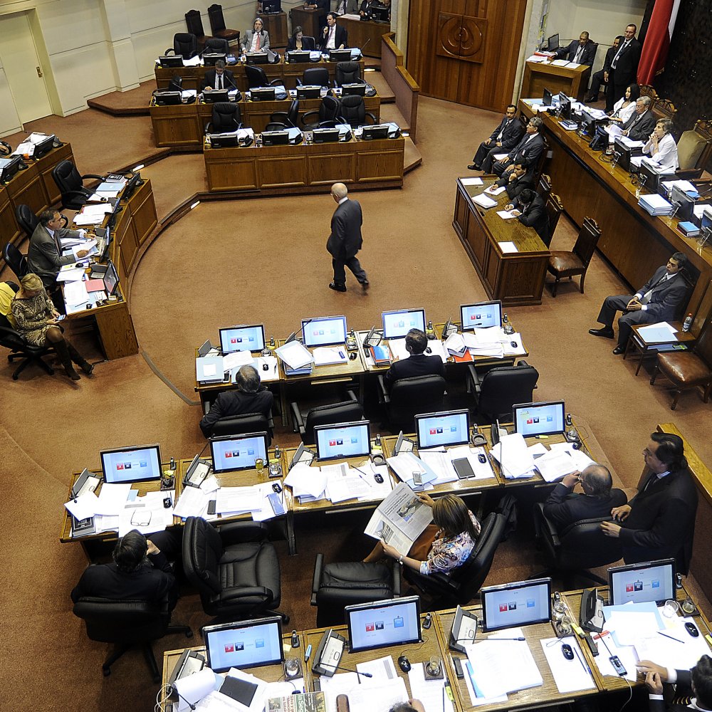 Lavado de dinero: Congreso despachó ley que permite levantar secreto bancario