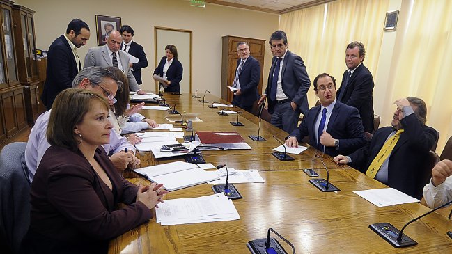 Caso Penta: Sesión de comisión investigadora suspendida por diferencias entre integrantes