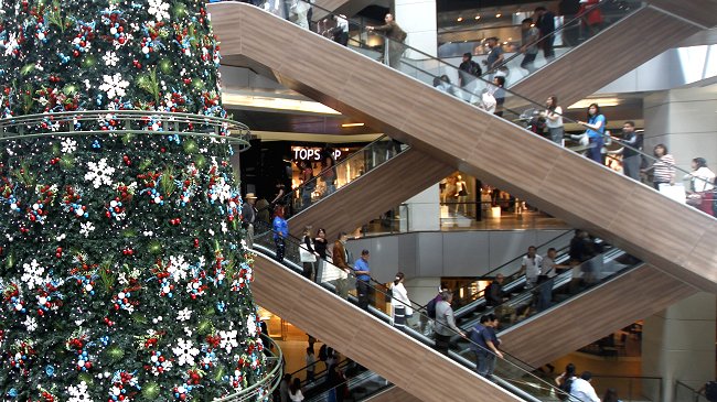 Trabajadores del comercio logran acuerdo con empresarios por descanso dominical