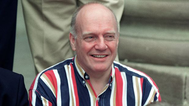 Condenan a 13 años de cárcel por abusos a menores a un ex locutor británico