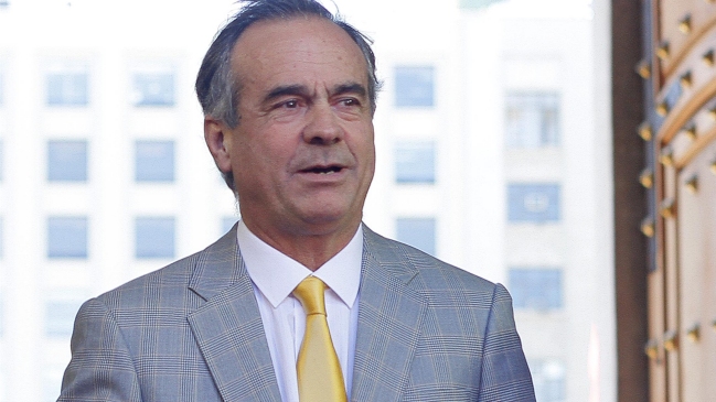 Educación: Walker afirmó no haber sido invitado a encuentro de parlamentarios oficialistas