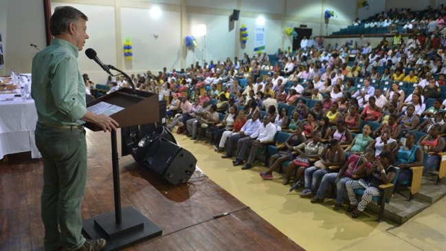 Gobierno colombiano acogió cese al fuego de las FARC pero rechaza condiciones