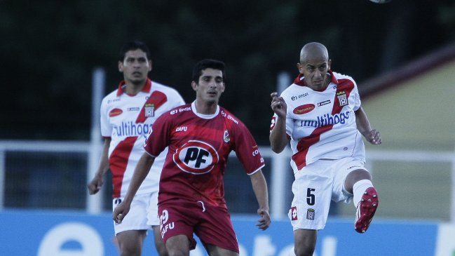 Curicó Unido venció a Deportes La Serena en el inicio de la vigésima fecha de la Primera B