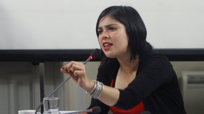 Karol Cariola: Los que dicen que hubo lucro en la Universidad Arcis no tienen pruebas