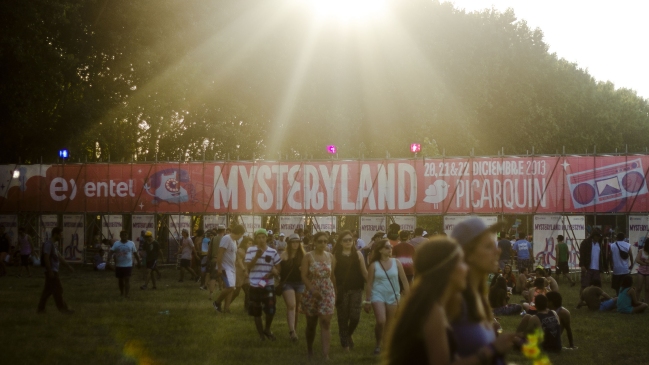 PDI detuvo a tres jóvenes por venta de drogas sintéticas en fiesta Mysteryland