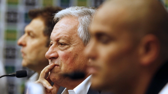 Arturo Salah defendió fichajes: Aportan mucha experiencia a los jóvenes