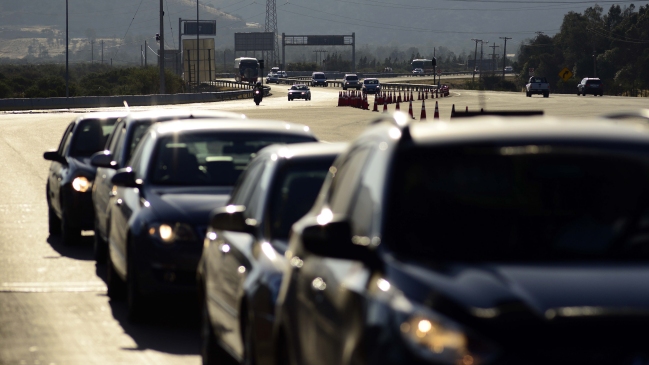 Gobierno notificó a automotoras sobre cobro de impuesto verde