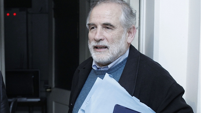 Montes: Hay que desincentivar todo intento de sacar recursos de la educación