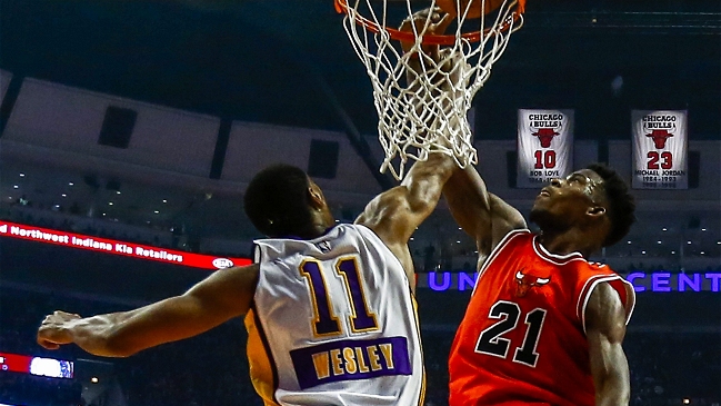 Chicago Bulls aplastó a Los Angeles Lakers en el esperado choque navideño de la NBA