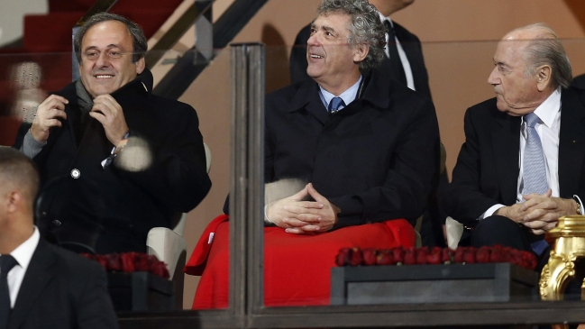 Michel Platini defiende su propuesta de la 