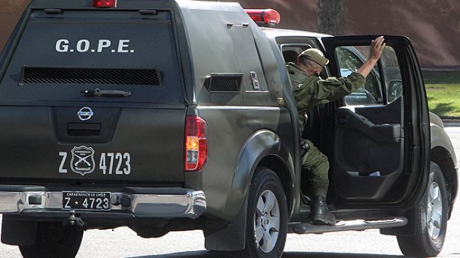 GOPE busca a familia presuntamente extraviada en el Cerro Manquehue