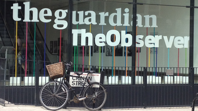 Periódico The Guardian publicó anuncio para encontrar nuevo director