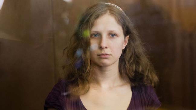 Rusia: detienen a integrante de Pussy Riot en protestas en apoyo a Navalny