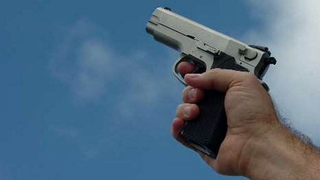 Colombianos que disparen al aire en Año Nuevo enfrentarán cinco años de cárcel