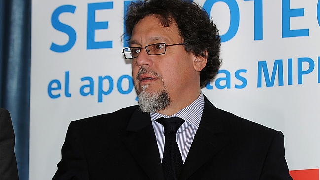 Lagos Weber: Hubiera preferido que Molina siguiera en el cargo