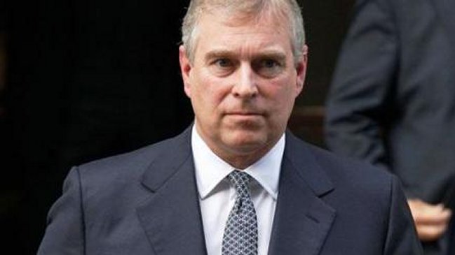 Buckingham negó que príncipe Andrés abusara de una menor