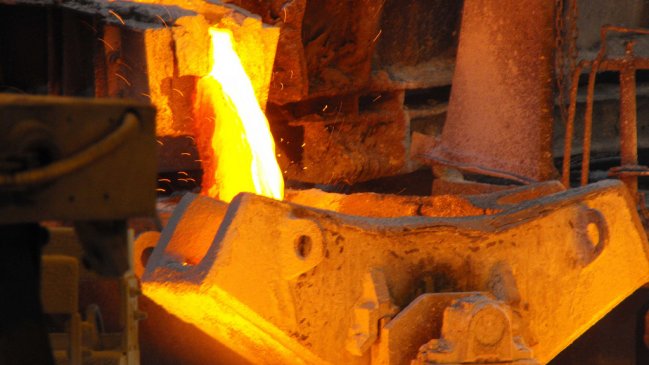 Codelco aportó 3 mil millones de dólares al estado chileno en 2014