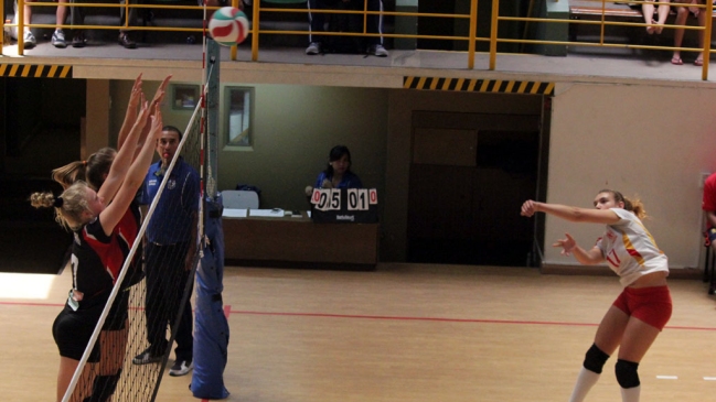 Estadio Español se consolidó en el liderato femenino de la Copa Providencia