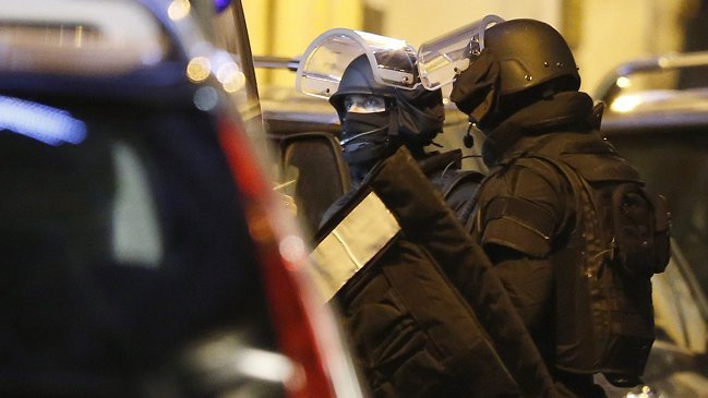 Francia: Policía detuvo a sujeto que tomó dos rehenes en una joyería