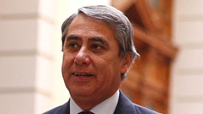 Correo revela que nuevo miembro del Tribunal Constitucional también pidió apoyo a Penta